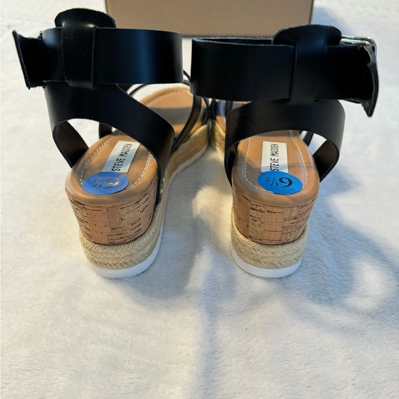 Steve Madden Clad 6.5 wedges NEW - Picture 3 of 5